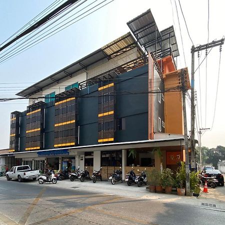 Racha Caftel - 7 House - รชาคาฟเทล Aparthotel Чиангмай Екстериор снимка