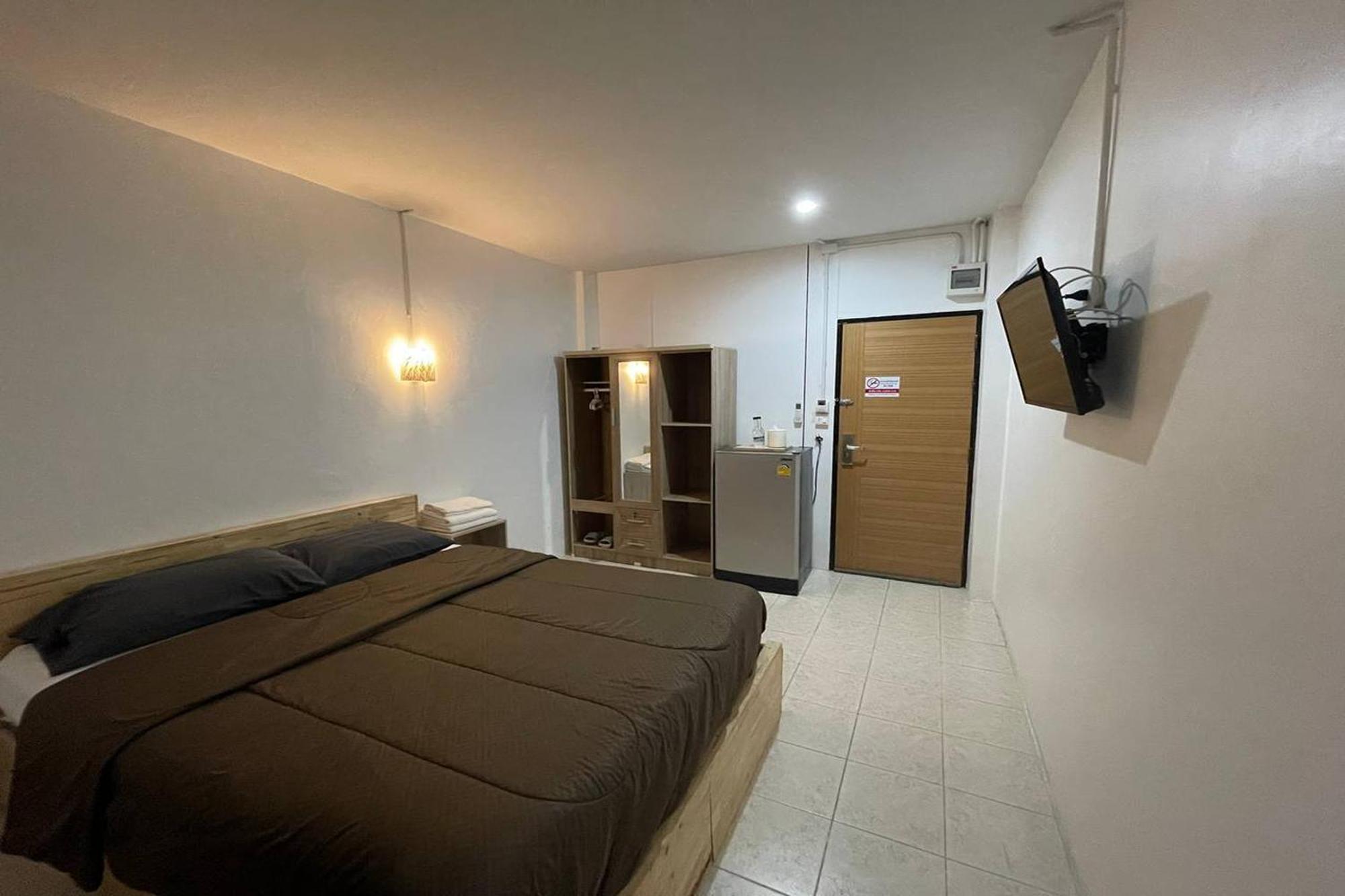 Racha Caftel - 7 House - รชาคาฟเทล Aparthotel Чиангмай Екстериор снимка